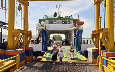 Puncak Topik Kapal Laut